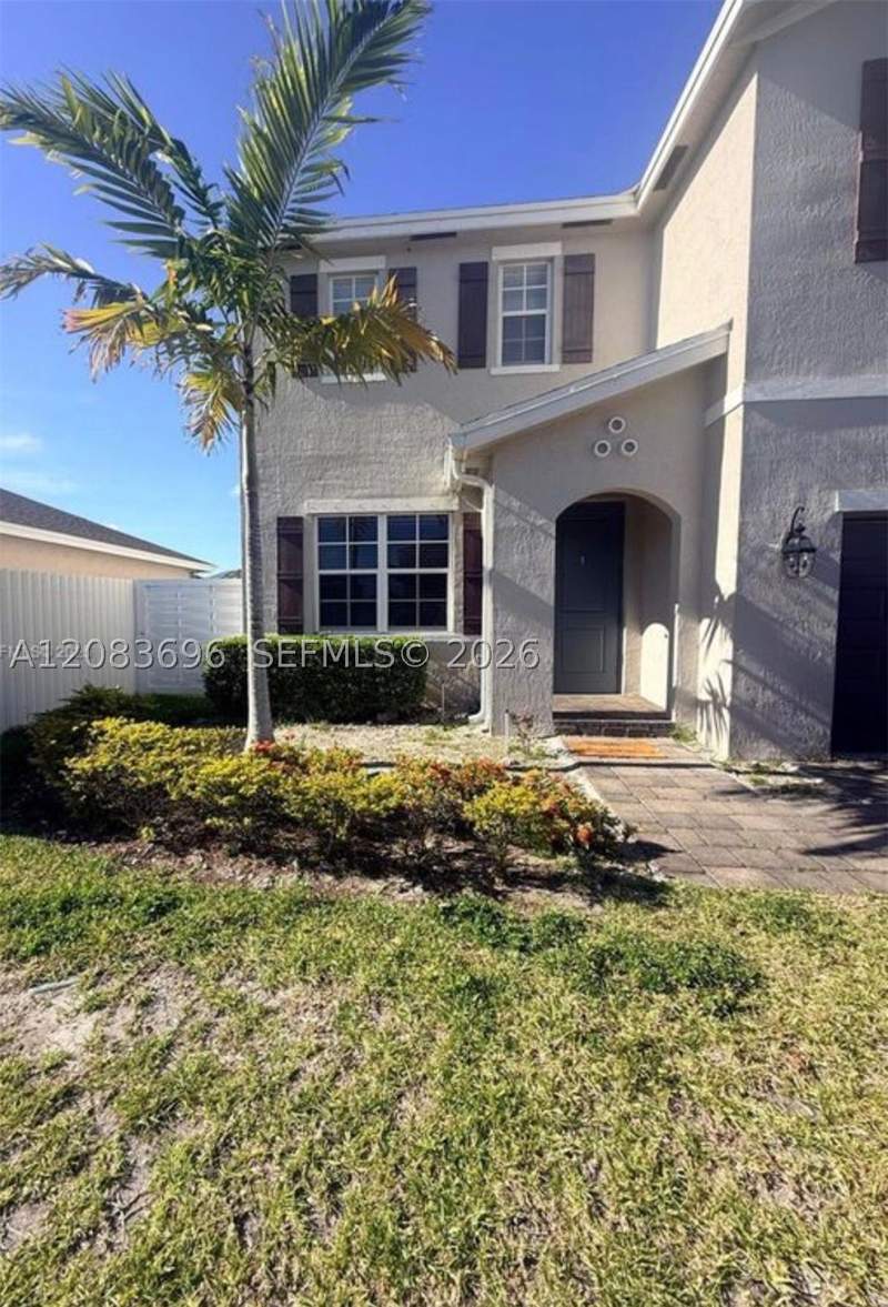4 bedroom SingleFamilyResidence at 13219 SW 270th Ter, Lucky Start At Sunrise Es, Homestead — photo 2