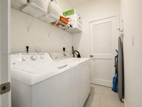 489 NE 4th St, Florida City FL - photo 16 of 37