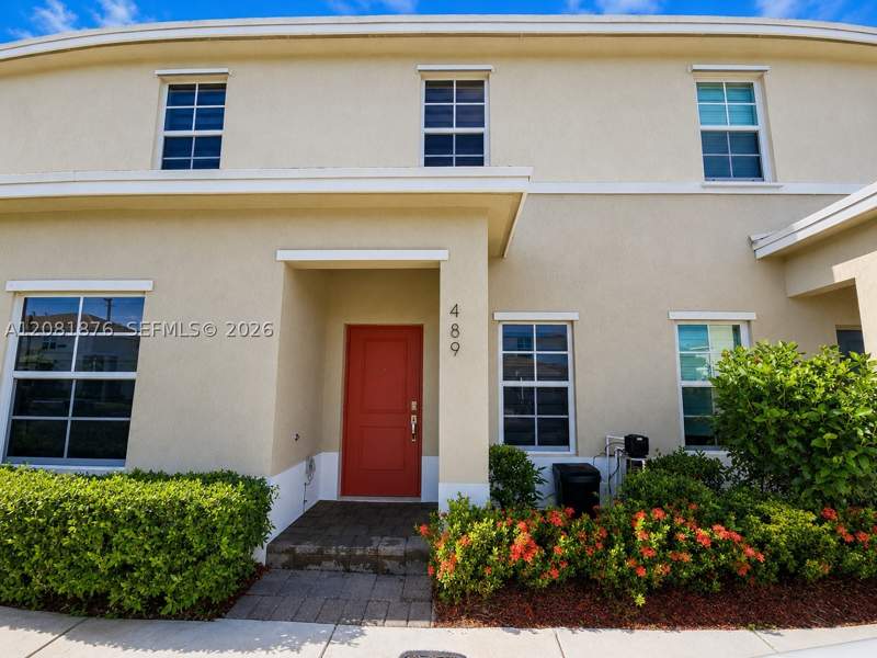 4 bedroom Townhouse at 489 NE 4th St, Fvp Subdivision, Florida City — photo 2