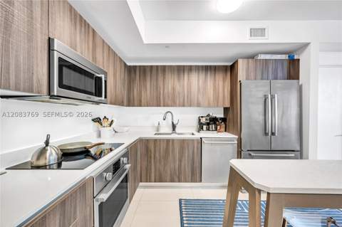 488 NE 18th St 2902, Miami FL - photo 10 of 35