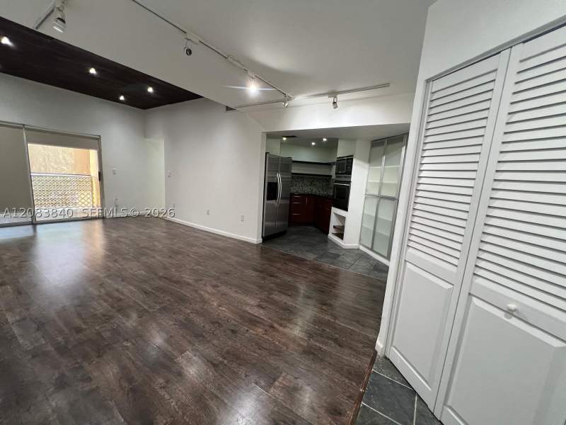 2 bedroom Condominium at 9715 Fontainebleau Blvd E308, Soleil At Fontainebleau C, Miami — photo 5