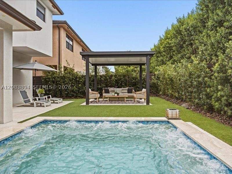 4 bedroom SingleFamilyResidence at 15603 NW 88th Ave, Dunnwoody Lake, Miami Lakes — photo 5