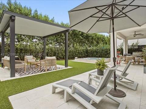 15603 NW 88th Ave, Miami Lakes FL - photo 9 of 33