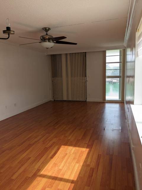 8001 N Crespi Boulevard 2C, Miami Beach FL - photo 12 of 24