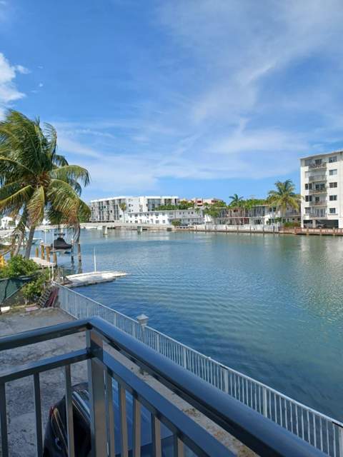 8001 N Crespi Boulevard 2C, Miami Beach FL - photo 7 of 24
