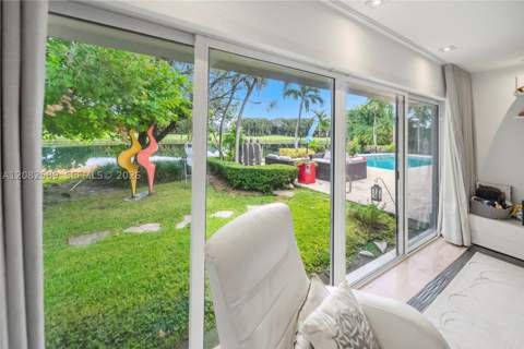 9448 NW 54th Doral Cir Ln, Doral FL - photo 22 of 50
