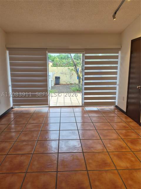 8433 SW 147th Pl, Miami FL - photo 9 of 19