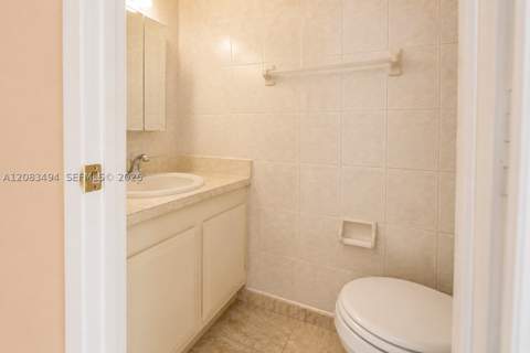 4125 W 11th Ln 52, Hialeah FL - photo 11 of 18