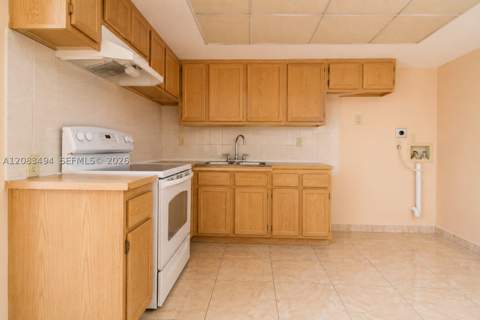 4125 W 11th Ln 52, Hialeah FL - photo 13 of 18