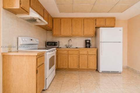 4125 W 11th Ln 52, Hialeah FL - photo 14 of 18