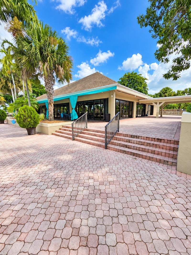 4 bedroom SingleFamilyResidence at 14971 SW 46th Terrace, The Mansions, Miami — photo 4