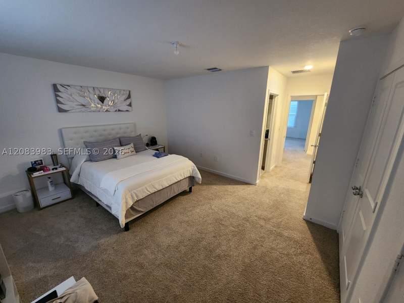 3 bedroom Townhouse at 326 NE 1st Dr, Florida City Park Rev, Florida City — photo 4