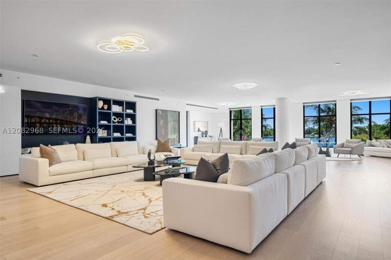 5 bedroom Condominium at 7025 Fisher Island Dr 7025, Palazzo Del Sol/Della Lun, Miami Beach — photo 3