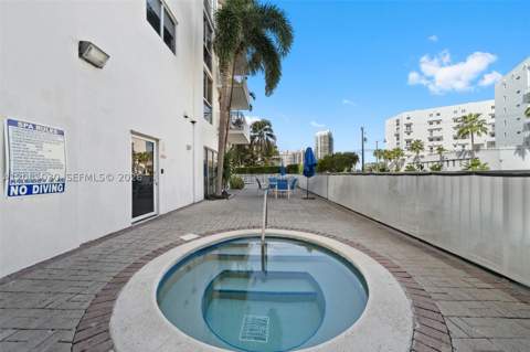 1688 West Ave 806, Miami Beach FL - photo 17 of 26