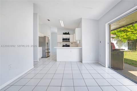 15421 SW 177th Ter, Miami FL - photo 7 of 22