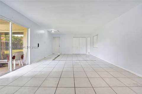 15421 SW 177th Ter, Miami FL - photo 8 of 22