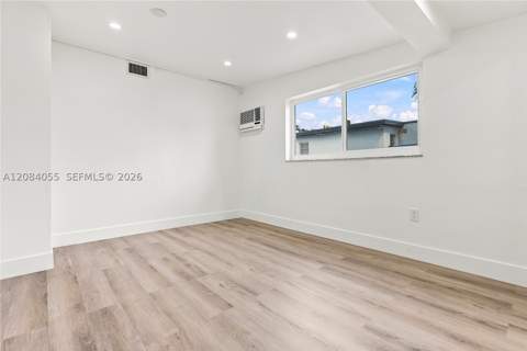 4795 E 8th Ct, Hialeah FL - photo 21 of 27