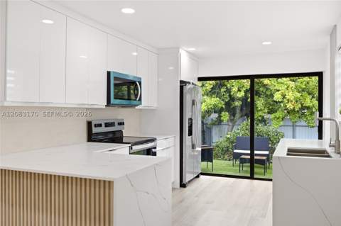 1260 NE 155th St, North Miami Beach FL - photo 10 of 37