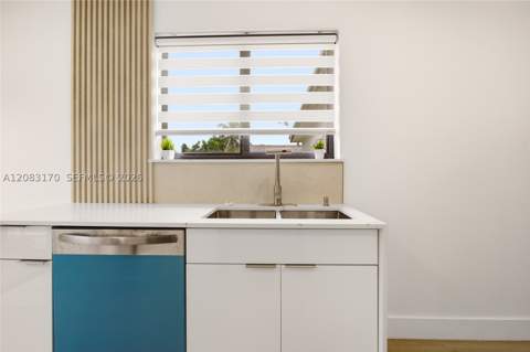 1260 NE 155th St, North Miami Beach FL - photo 9 of 37