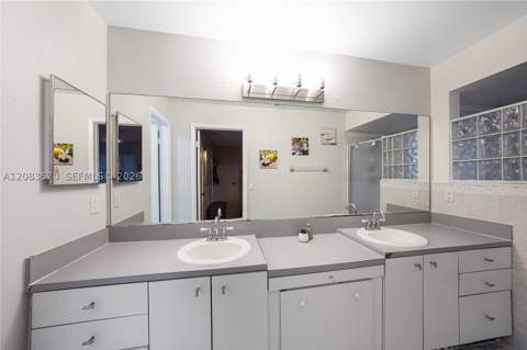 9834 SW 222nd St, Cutler Bay FL - photo 16 of 39