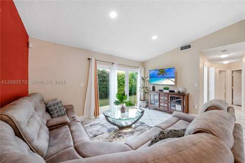 9834 SW 222nd St, Cutler Bay FL - photo 6 of 39