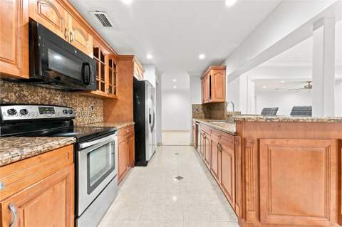 13390 SW 46th Ter, Miami FL - photo 13 of 33