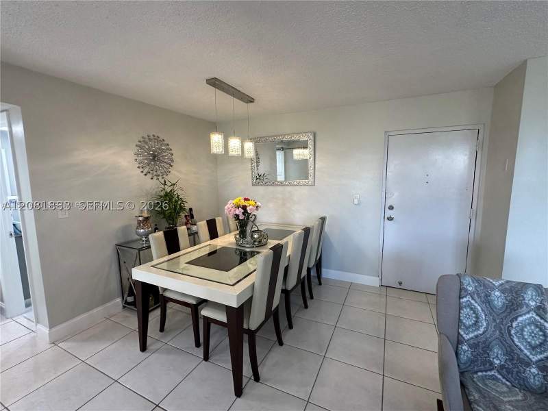 3 bedroom Condominium at 9410 W Flagler St 410, Versialles Gardens II Con, Miami — photo 5