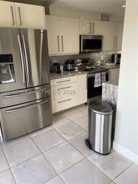 9410 W Flagler St 410, Miami FL - photo 8 of 21