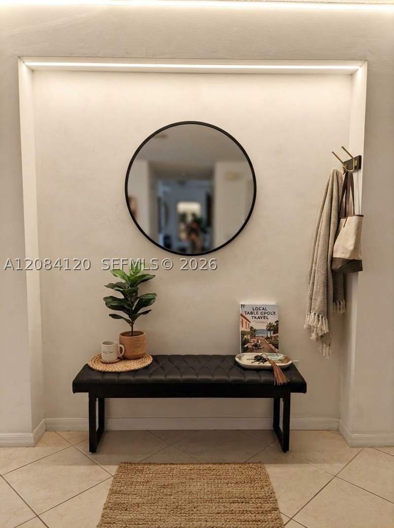 3 bedroom SingleFamilyResidence at 878 NE 191st St, Champion Lakes, Miami — photo 3