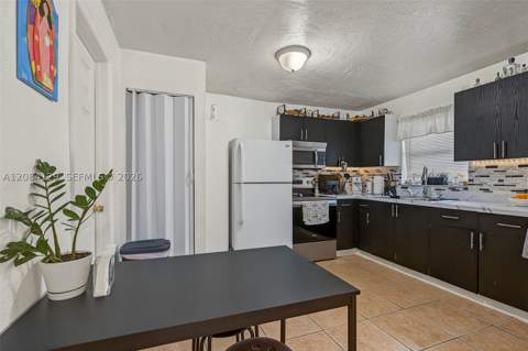 28171 SW 143rd Ct, Homestead FL - photo 6 of 23