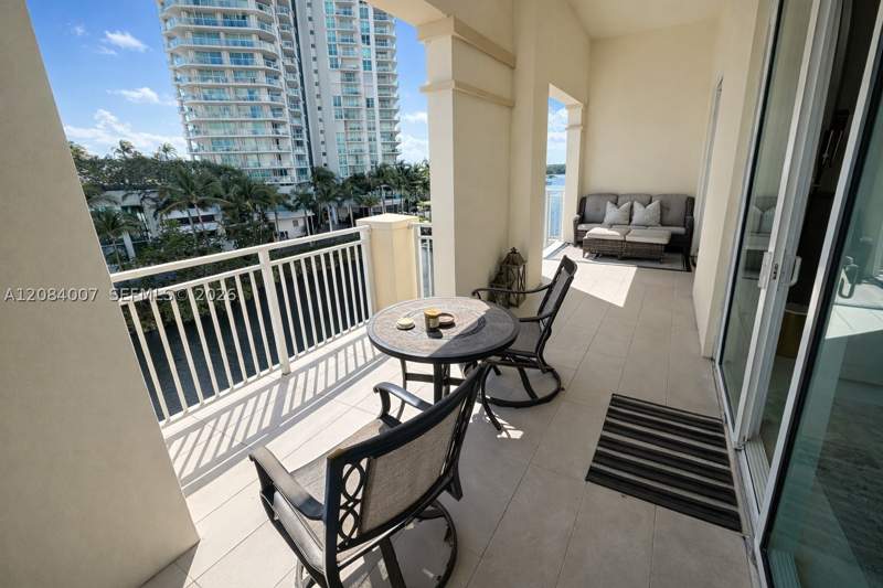 3 bedroom Condominium at 250 NE Sunny Isles Blvd Th-407, St Tropez On The Bay III, Sunny Isles Beach — photo 2