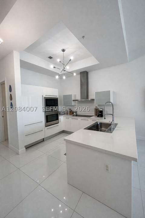 250 NE Sunny Isles Blvd Th-407, Sunny Isles Beach FL - photo 6 of 18