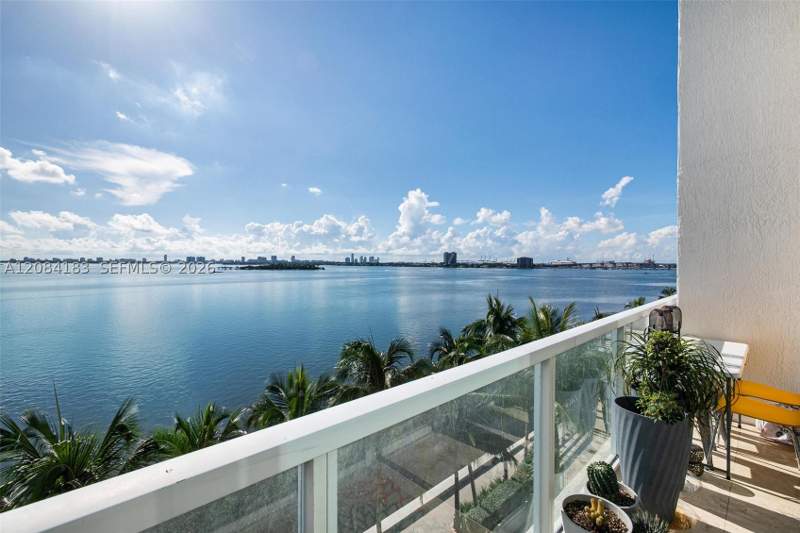 1 bedroom Condominium at 665 NE 25th St 403, Onyx On The Bay Condo, Miami — photo 2