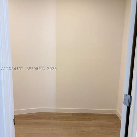 1400 Biscayne Blvd 2003, Miami FL - photo 9 of 28