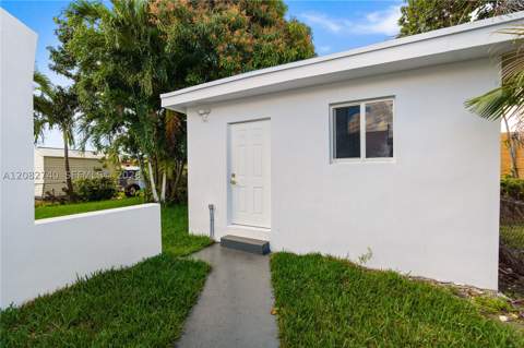 1274 NW 55th Ter, Miami FL - photo 6 of 39