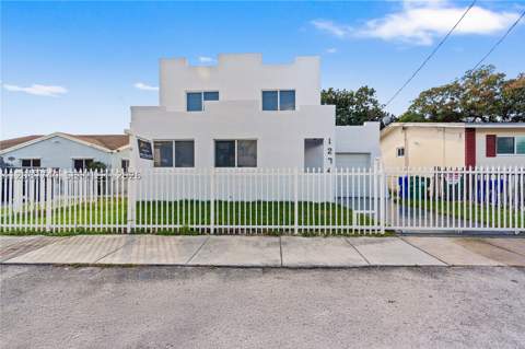 1274 NW 55th Ter, Miami FL - photo 9 of 39