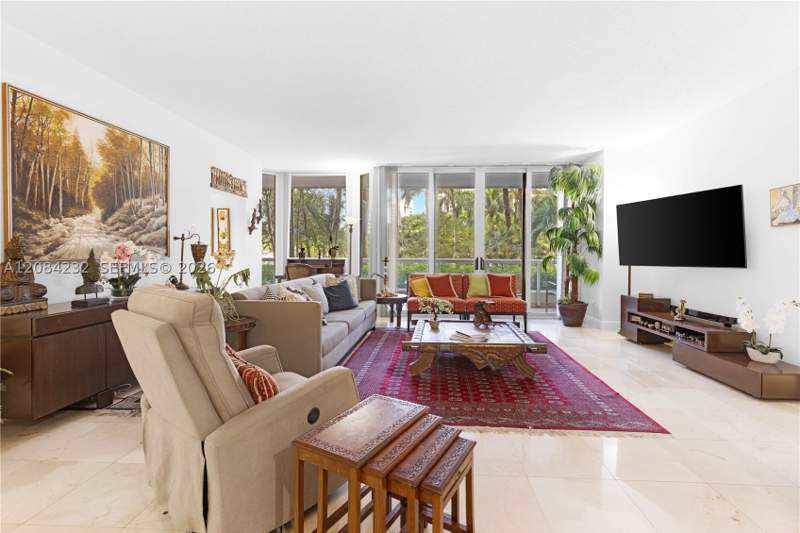1 bedroom Condominium at 21055 Yacht Club Dr 207, South Tower At The Point, Aventura — photo 4