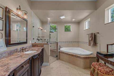 2825 Fairways Dr, Homestead FL - photo 19 of 35