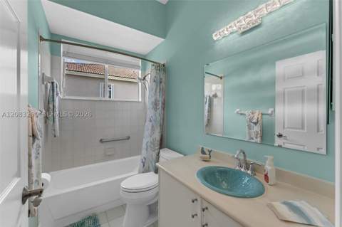 2825 Fairways Dr, Homestead FL - photo 23 of 35