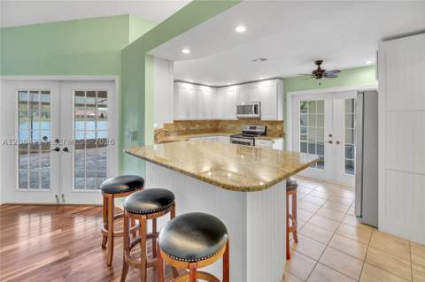 685 SE 25th Ln, Homestead FL - photo 14 of 52
