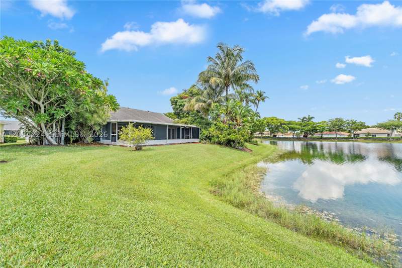 3 bedroom SingleFamilyResidence at 685 SE 25th Ln, Keys-Gate No 1, Homestead — photo 2
