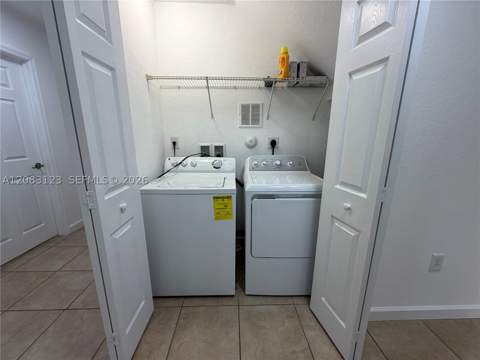22411 SW 88th Pl 6-26, Cutler Bay FL - photo 15 of 34