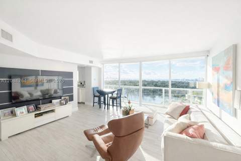 5900 Collins Ave 1405, Miami Beach FL - photo 10 of 41