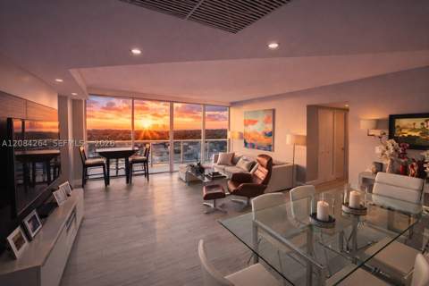 5900 Collins Ave 1405, Miami Beach FL - photo 6 of 41
