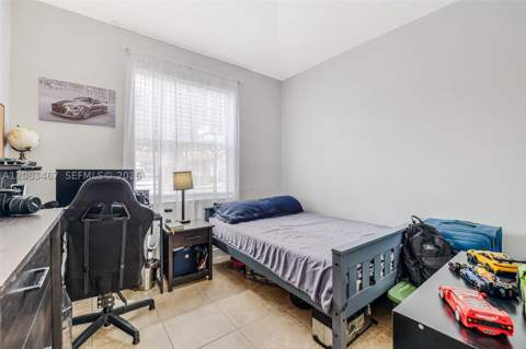 2260 NE 42nd Cir, Homestead FL - photo 18 of 58