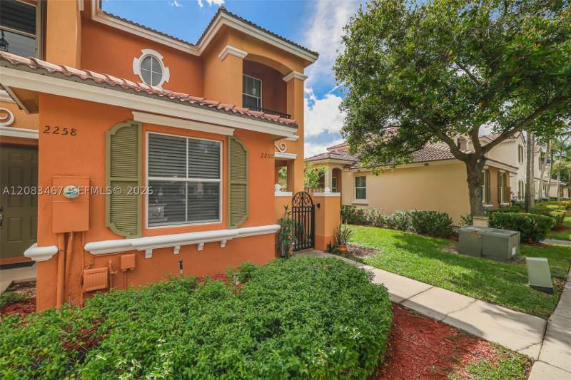 3 bedroom Townhouse at 2260 NE 42nd Cir, Marbella Cove, Homestead — photo 3