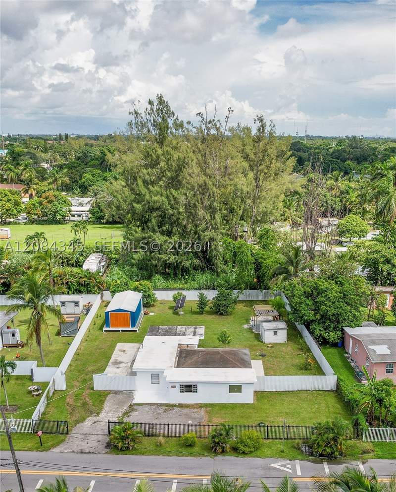 4 bedroom SingleFamilyResidence at 1843 NW 107th St, Little River Trs, Miami — photo 4