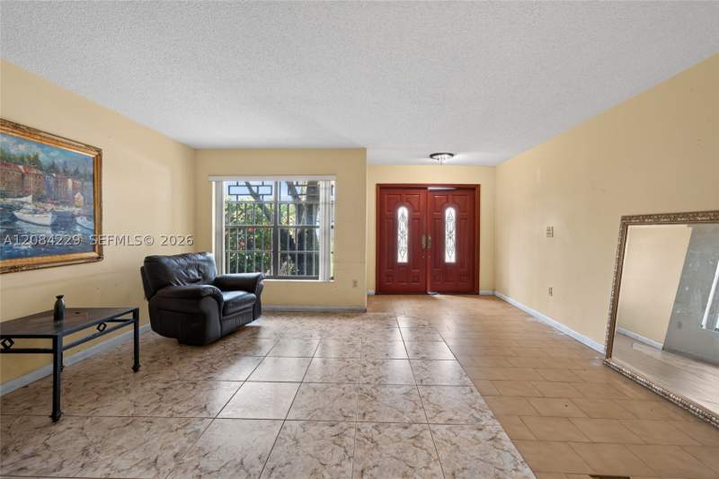 3 bedroom SingleFamilyResidence at 13217 SW 44th Ln, San Sebastian Unit No 5, Miami — photo 4