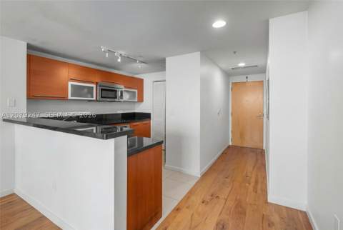 253 NE 2nd St 1007, Miami FL - photo 10 of 45