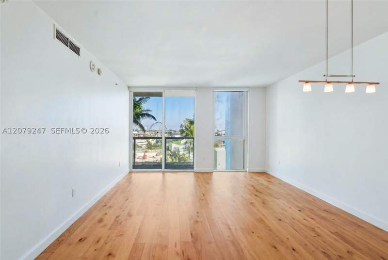 1 bedroom Condominium at 253 NE 2nd St 1007, Vizcayne South Condo, Miami — photo 2